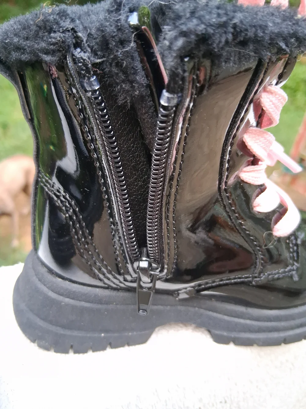 OshKosh B'gosh Child Shiny Pleather Black & Pink Boots Size 7M